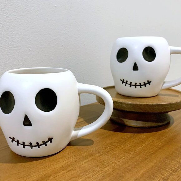 Set of 2 Target Hyde & Eek HaLLoWeeN Skull Mug Skeleton Coffee Cup NEW 2023 - Picture 1 of 3